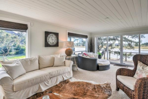 Waterfront Seaside Beach Home with Views and Hot Tub!
